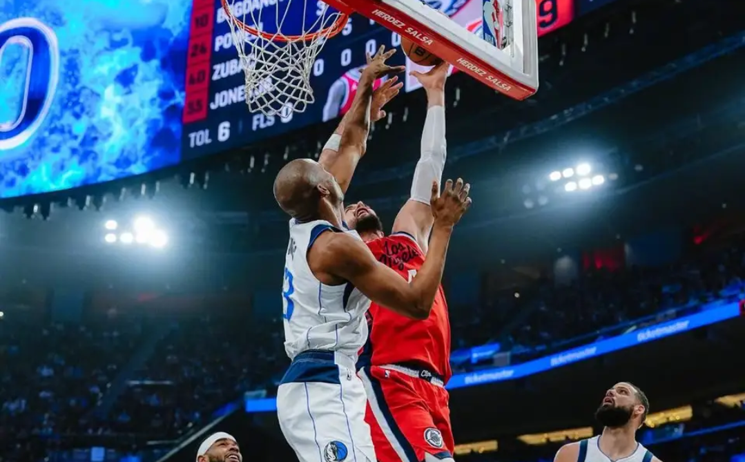 浓眉哥连续三场比赛得分超过夺冠,独行侠不断突破!上演精彩一战的简单介绍 浓眉哥连续三场比赛得分超过夺冠,独行侠不断突破!上演精彩一战的简单介绍