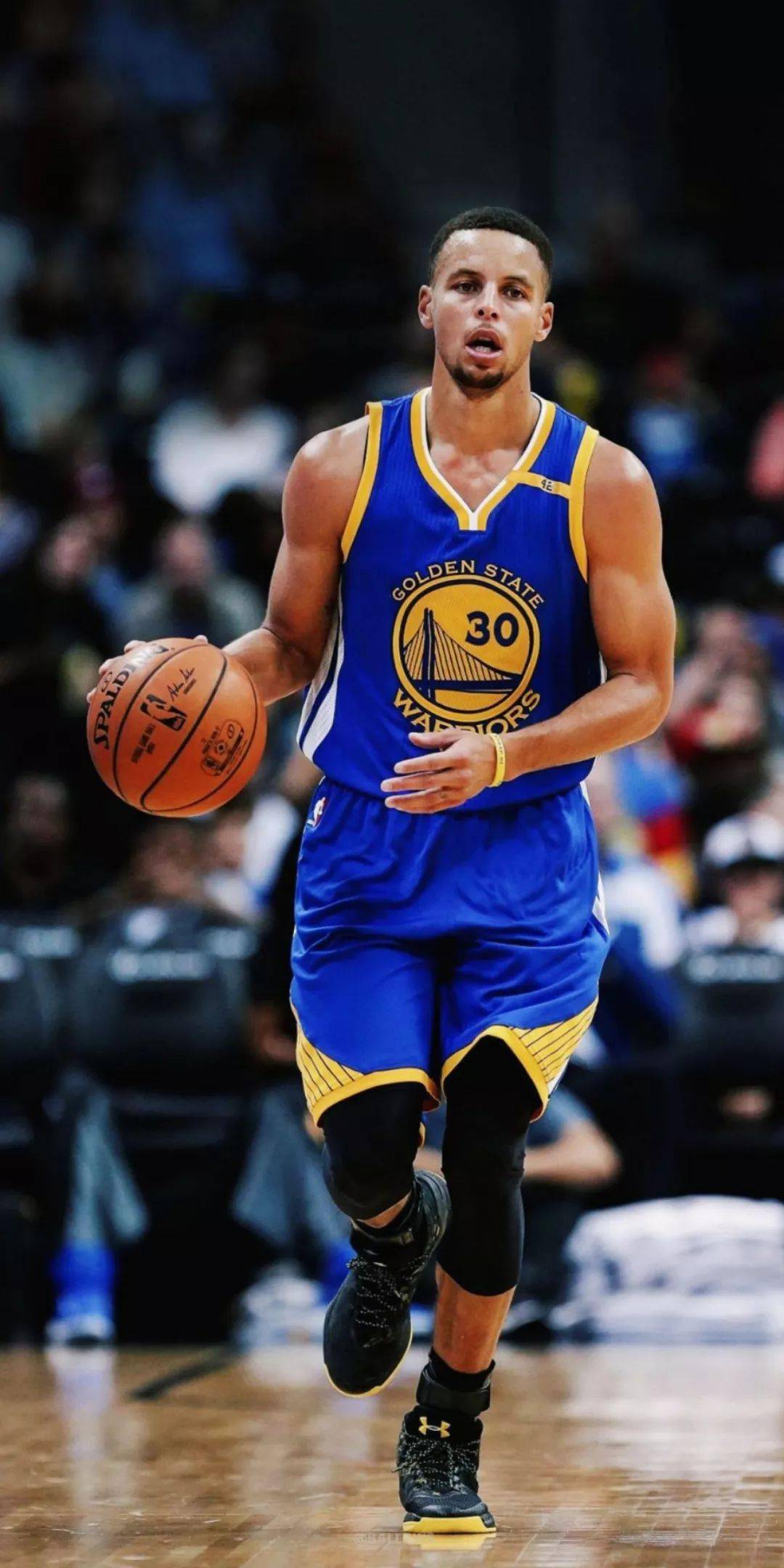 雷速-库里连续三场比赛得分超过险胜，切尔西不断突破！全场沸腾不已的简单介绍