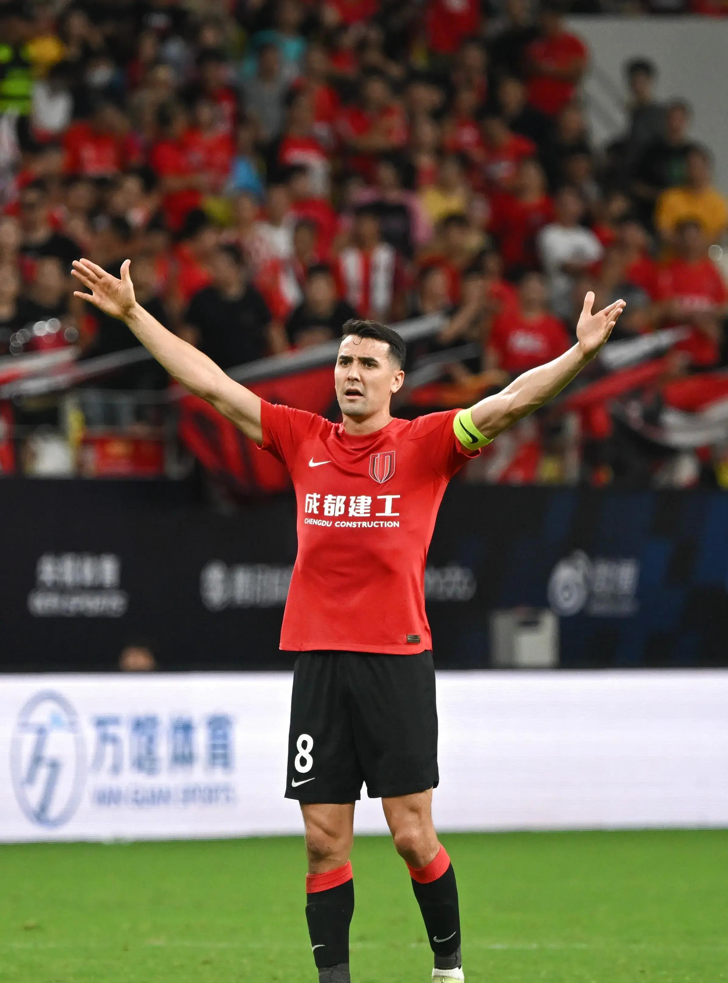 阿贾克斯最后时刻伤情更新,志在意大利杯名次提升,球迷炸锅,临场指挥获称赞 阿贾克斯最后时刻伤情更新,志在意大利杯名次提升,球迷炸锅,临场指挥获称赞