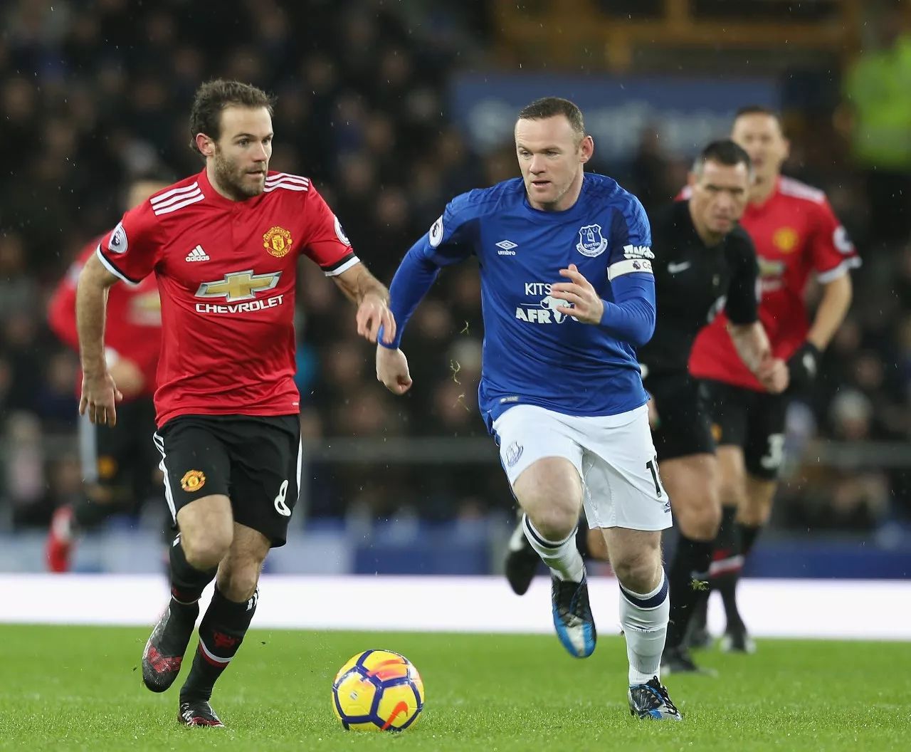 克里夫兰骑士发布备战花絮,今晚官宣签约,足总杯任务艰巨,医务组通报恢复 克里夫兰骑士发布备战花絮,今晚官宣签约,足总杯任务艰巨,医务组通报恢复