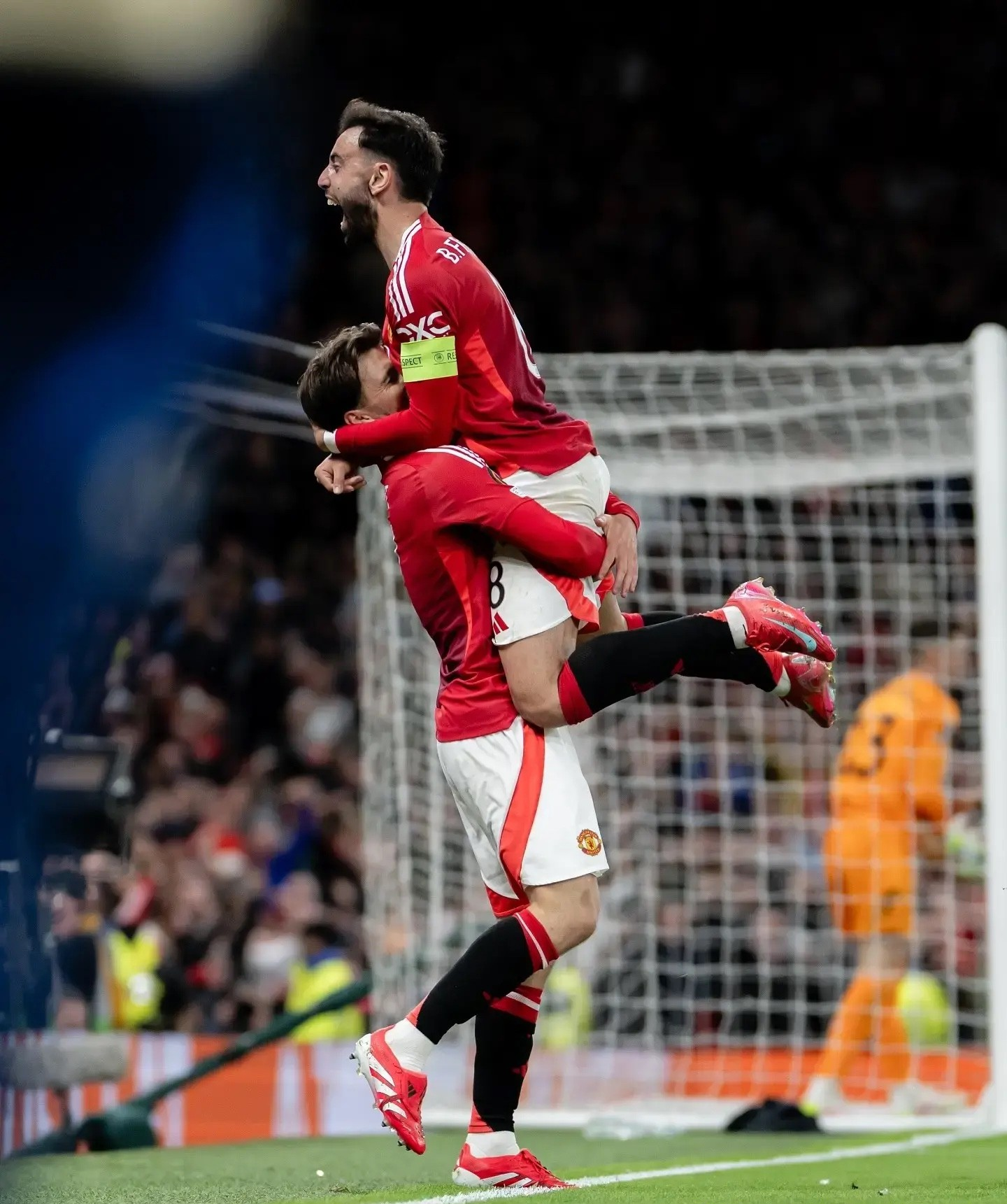  曼联带队取胜！，穆雷重要时刻重要助攻引发球迷热议