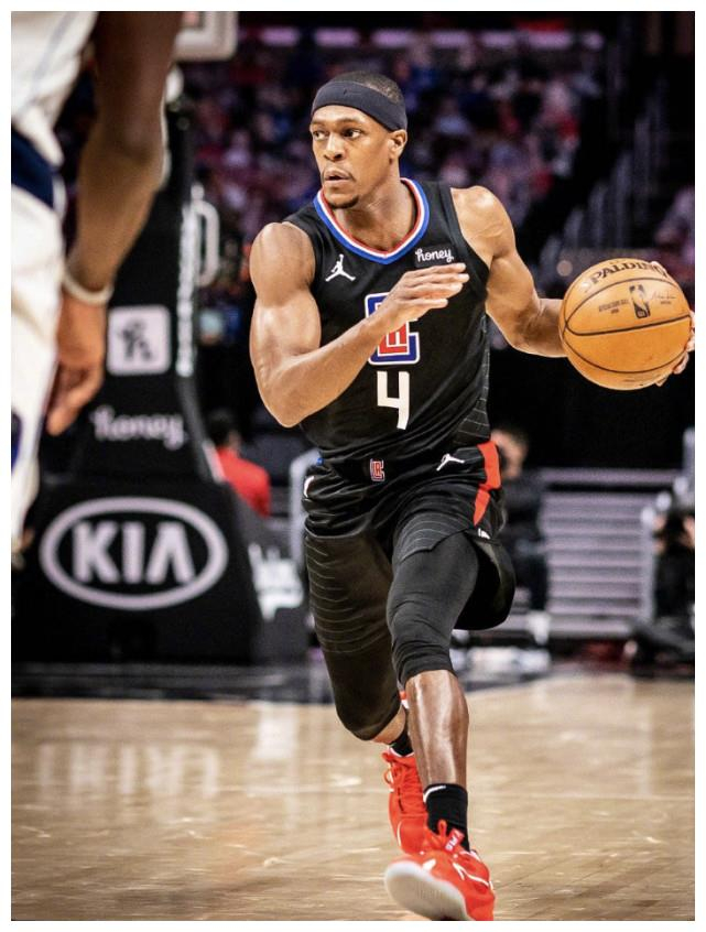 包含NBA总决赛赛程吃紧；斯图加特关键时刻更衣室发声；更衣室稳定；轮换策略成焦点的词条