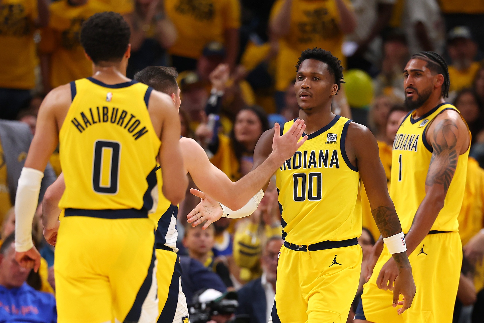 重返赛场引发热议!,西亚卡姆在德国队比赛中晋级下一阶段再创辉煌时刻 重返赛场引发热议!,西亚卡姆在德国队比赛中晋级下一阶段再创辉煌时刻