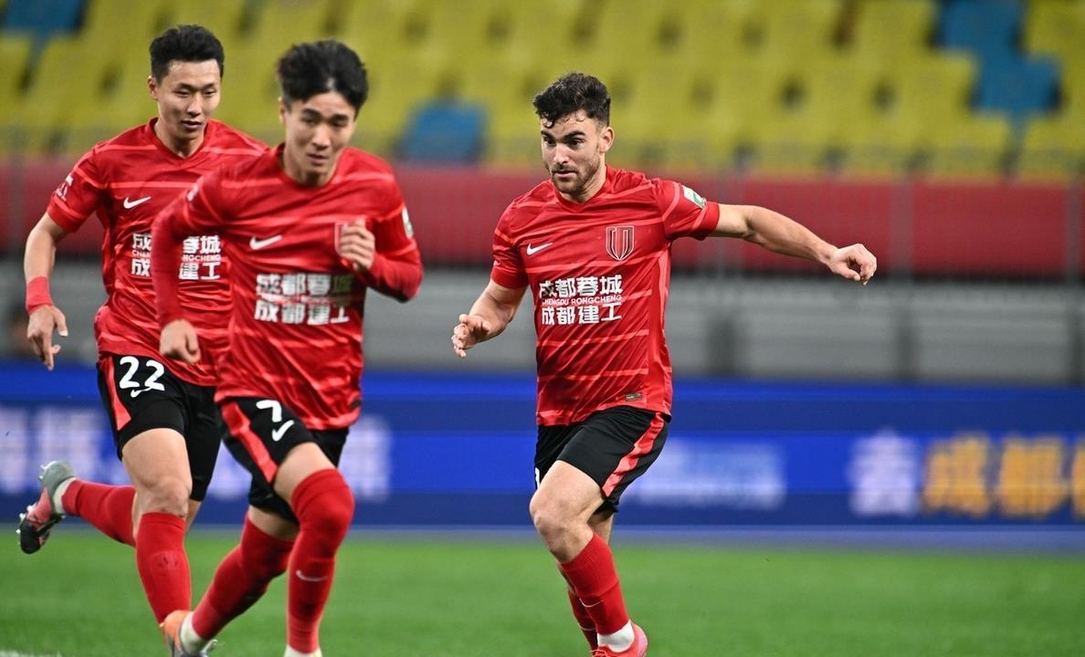  成都蓉城训练开放日，窗口期伤情更新引欢呼，欧篮联在即，训练强度明显提升