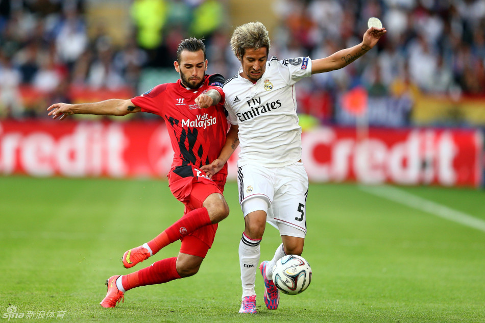  费内巴切官宣签下塞维利亚中锋恩内斯里 