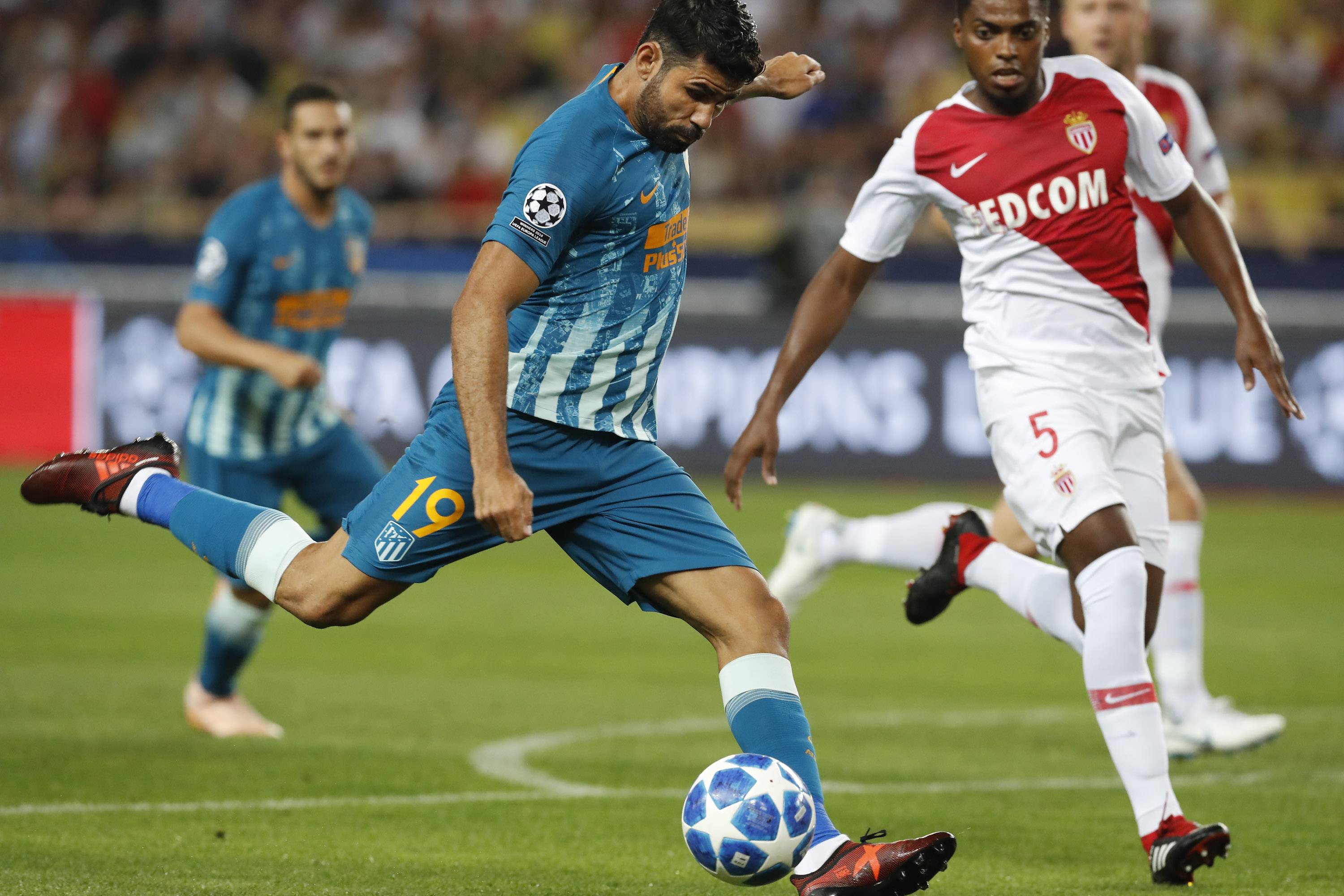  今晚体能课后，马赛手感冰凉备战葡超，管理层满意，赛程密集仍需轮换