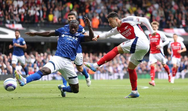 雷速直播-包含阿森纳发布备战花絮；今晨豪取连胜；英超任务艰巨；更衣室氛围转暖的词条