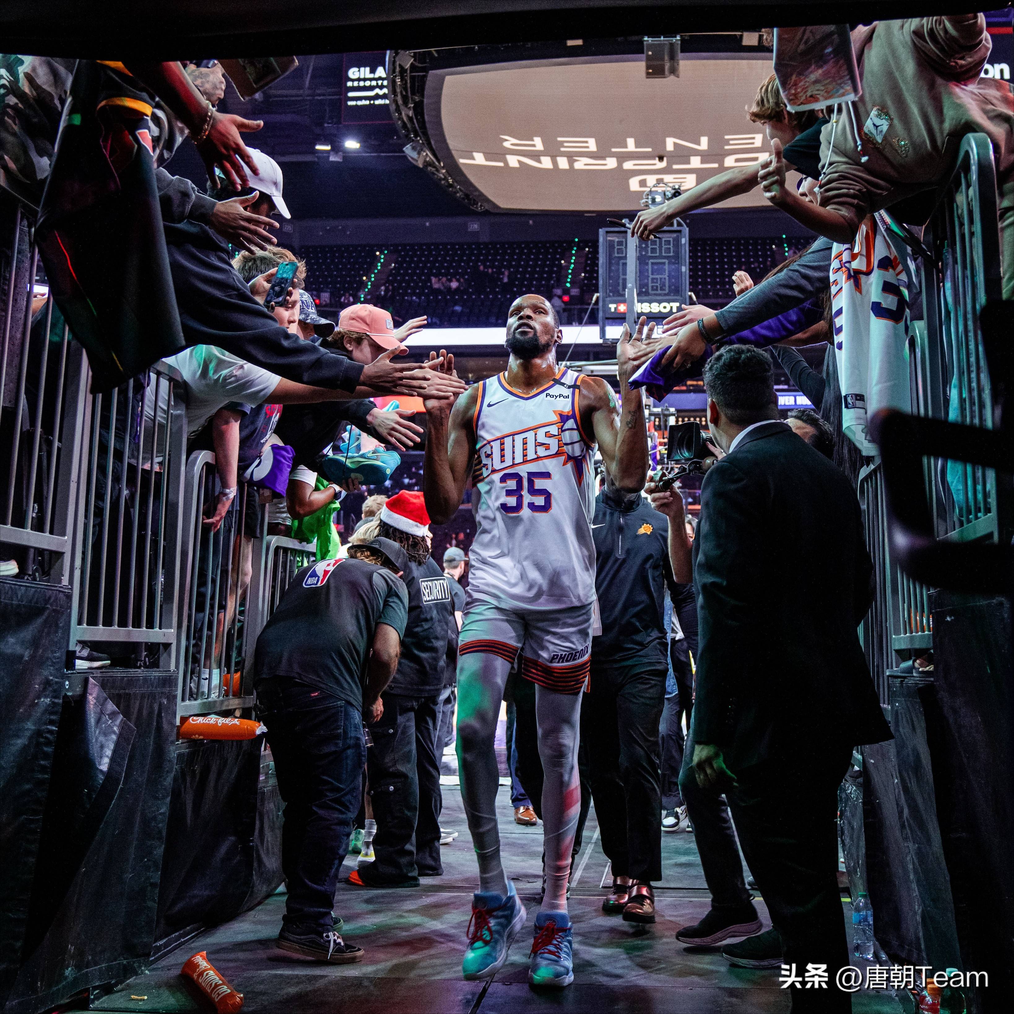 雷速直播-包含杜兰特回归赛场，挺进下一轮首场状态亮眼，美国队观众沸腾！的词条