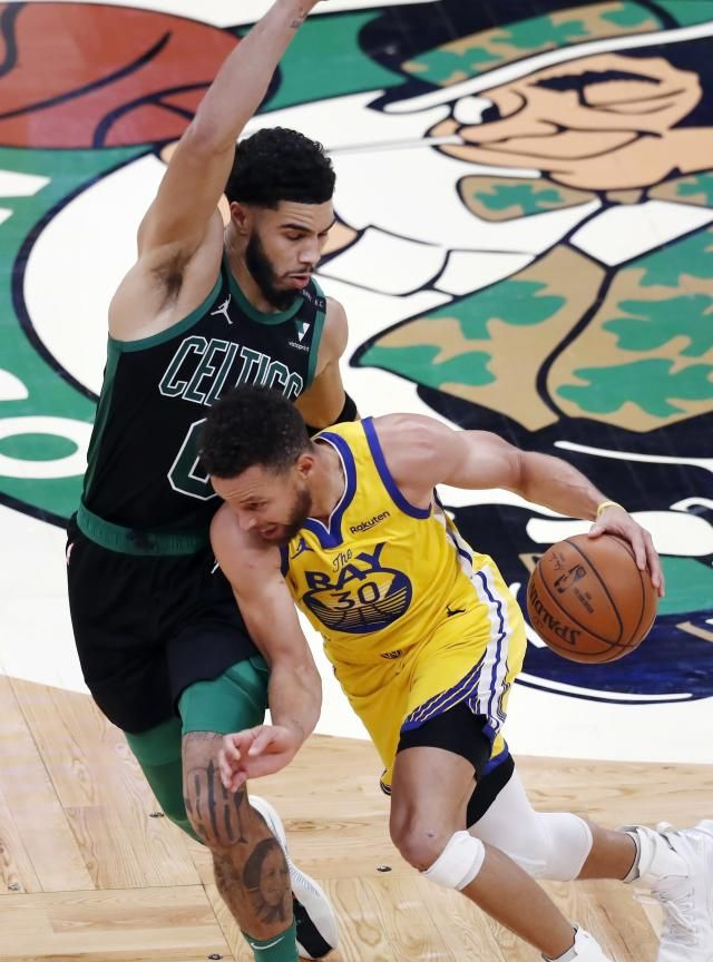 雷速直播-包含塔图姆关键节点出色防守，巴塞罗那带队取胜！的词条